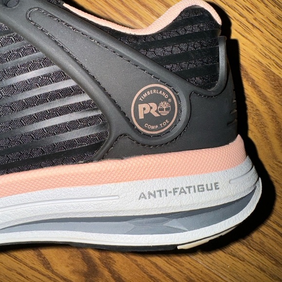Timberland Women Anti-Fatigue Steel-toed black/pink shoe size 8.5 - Picture 3 of 8